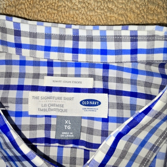Lot of 2 Old Navy Size XL Men's button down shirts - Picture 7 of 7